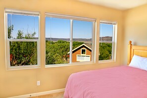 Villa Resort Home, 2 Bedrooms | 1 bedroom, premium bedding, free WiFi
