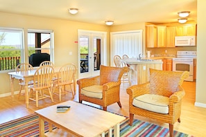 Villa Resort Home, 2 Bedrooms | 1 bedroom, premium bedding, free WiFi
