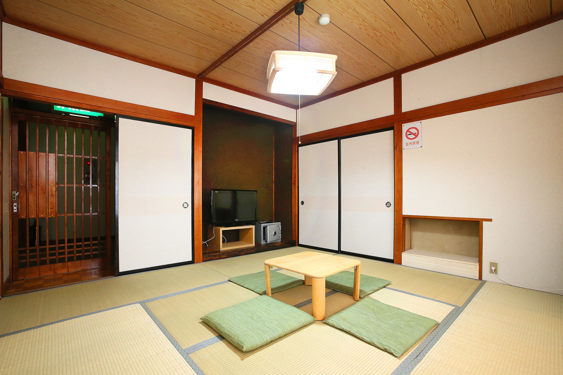 japanese-style room 143 ft2, shared toilet and shared bath (no car parking) | 1 bedroom, down duvets, in-room safe, free wifi