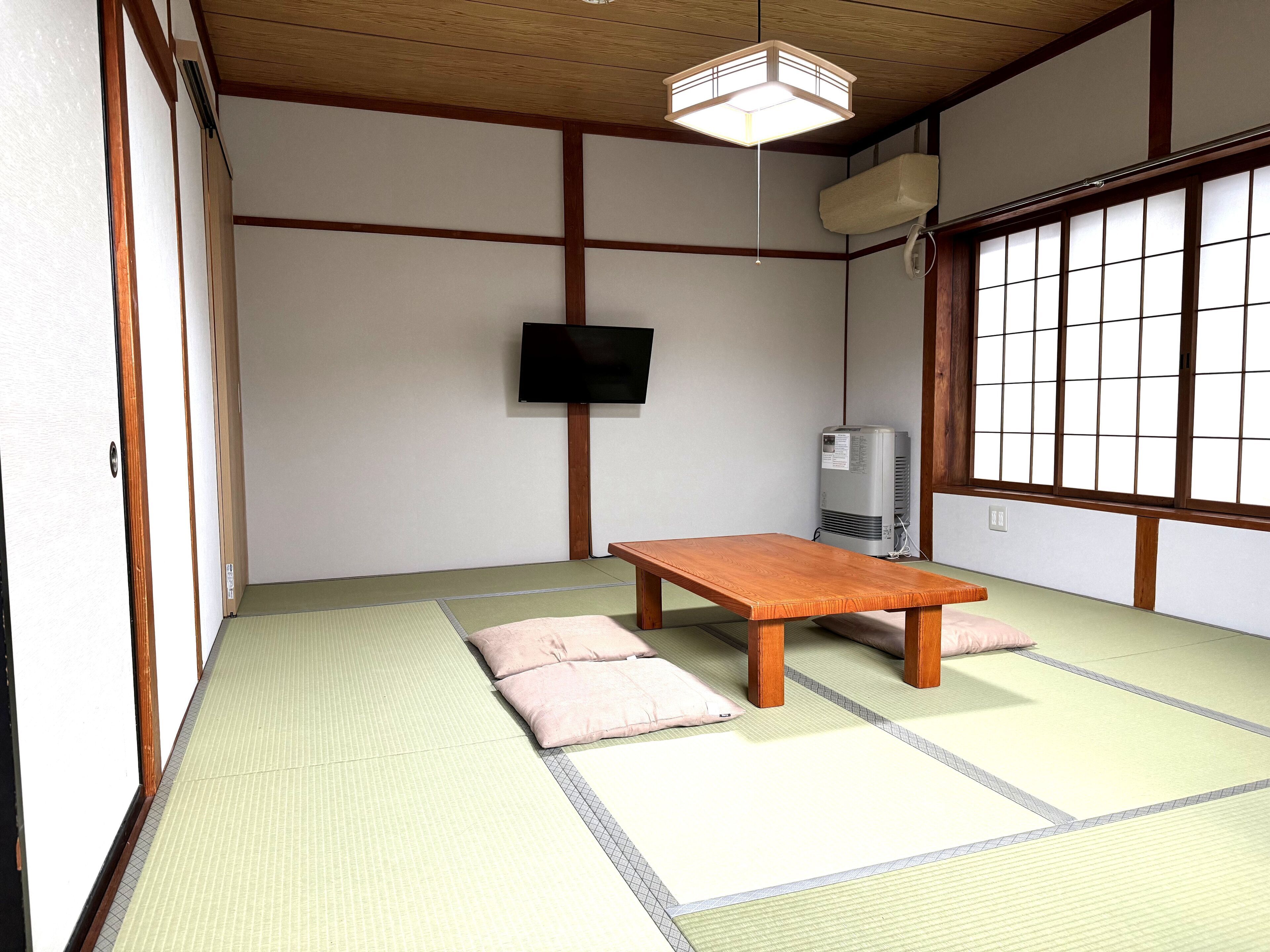 japanese-style room 196 ft2, private toilet and private shower (no car parking) | 1 bedroom, down duvets, in-room safe, free wifi