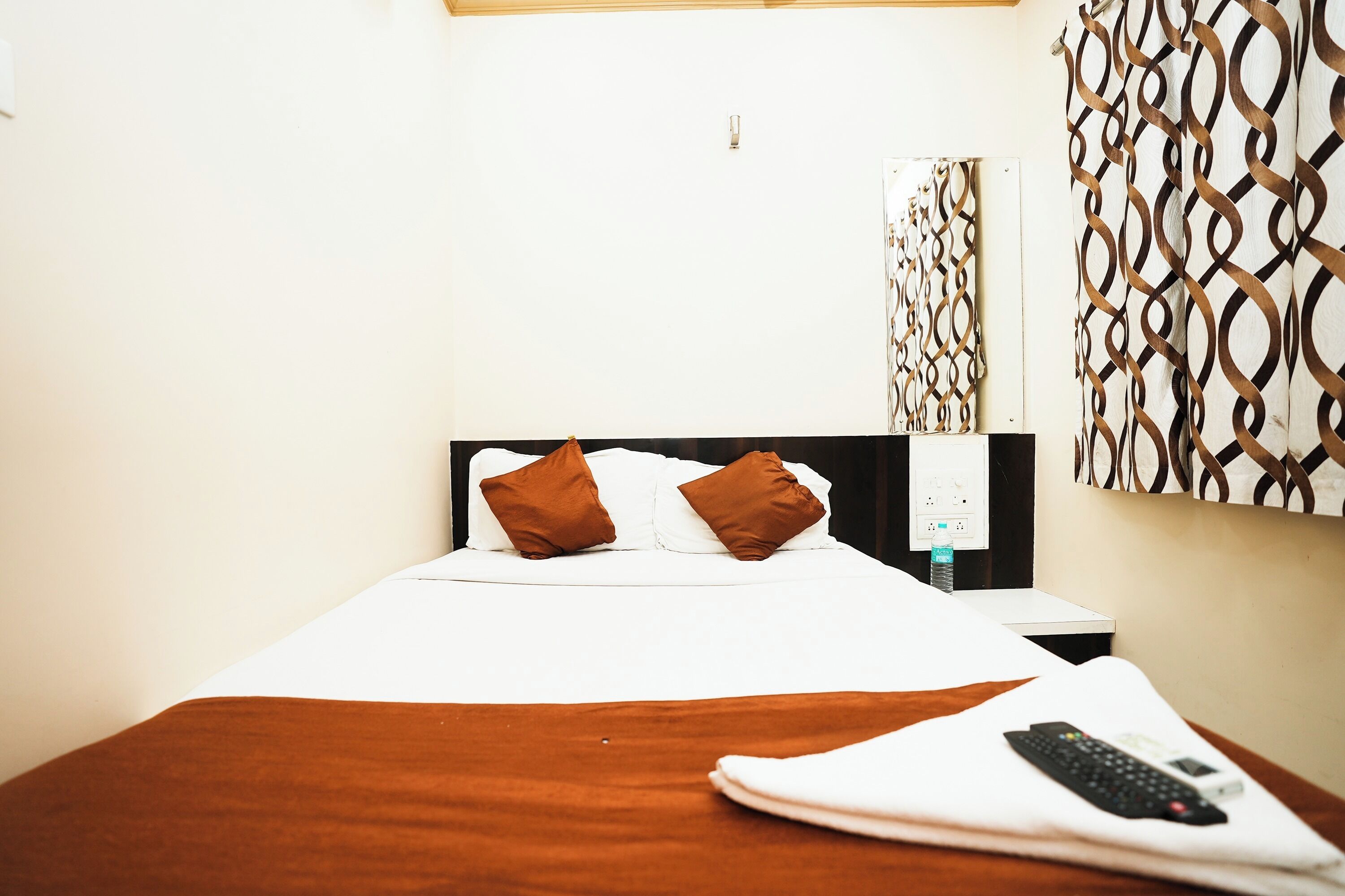 Photo - Collection O Airport Metro Andheri East