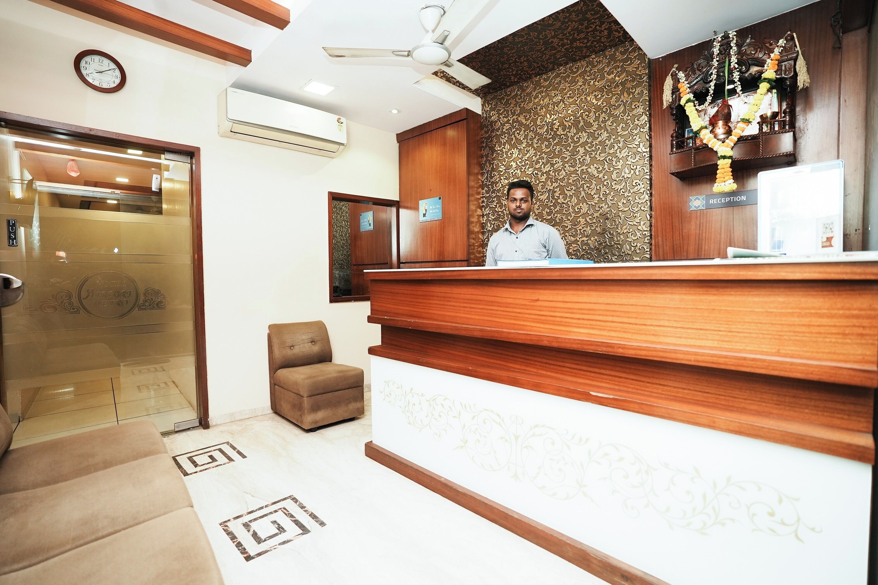 Photo - Collection O Airport Metro Andheri East