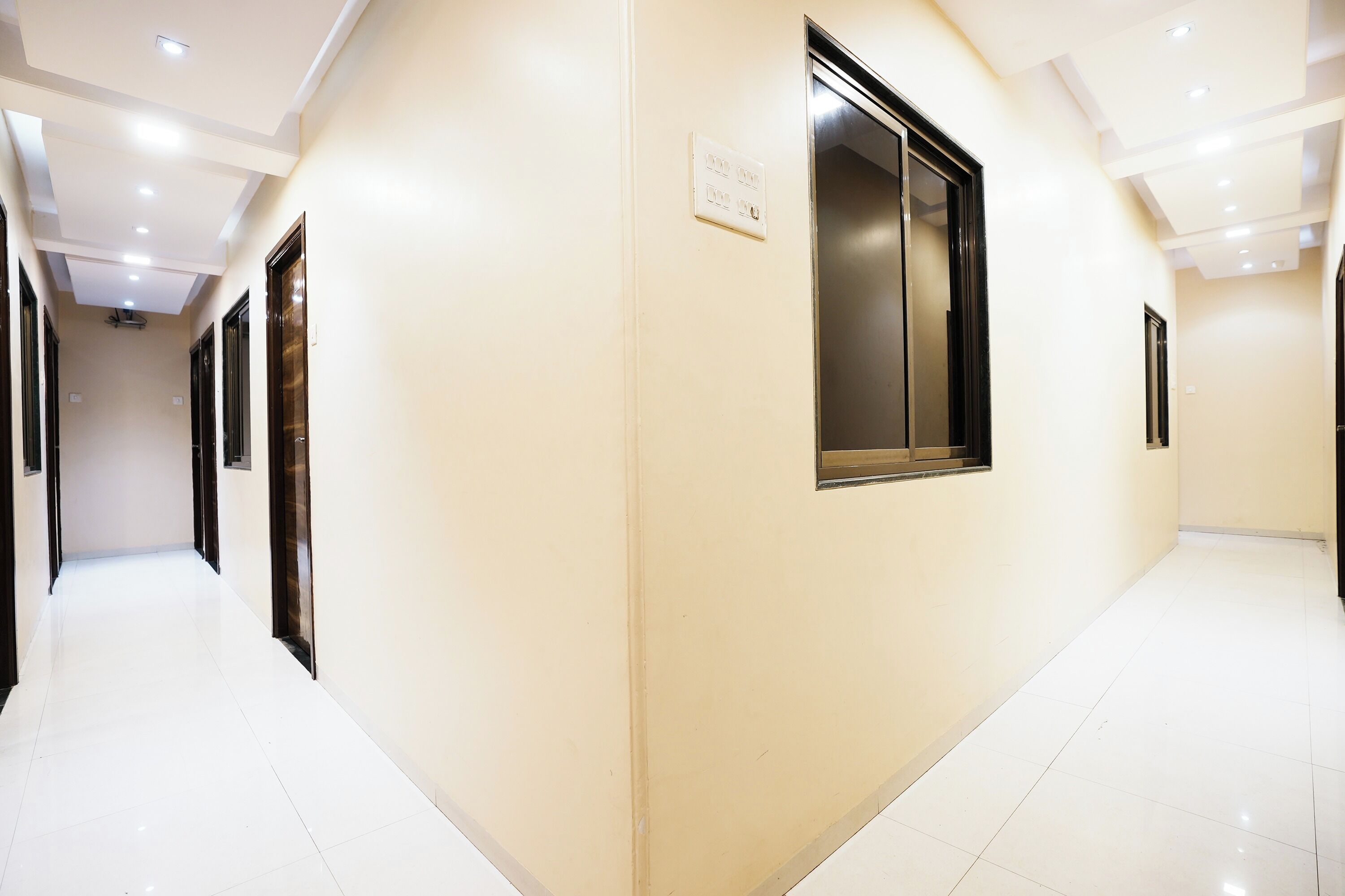 Photo - Collection O Airport Metro Andheri East