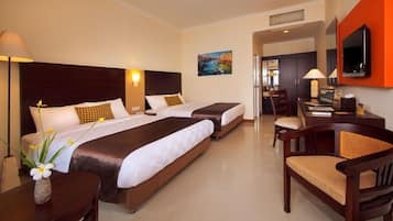 Executive Room 4 | Minibar, in-room safe, desk, free WiFi
