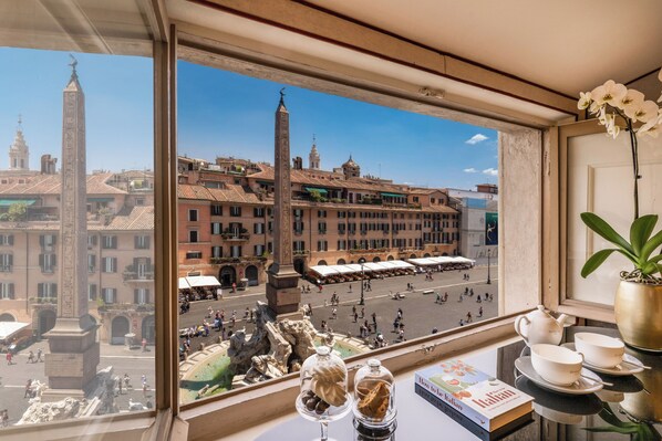 Deluxe Suite, 1 King Bed with Sofa bed, City View | 1 bedroom, hypo-allergenic bedding, down duvets, minibar