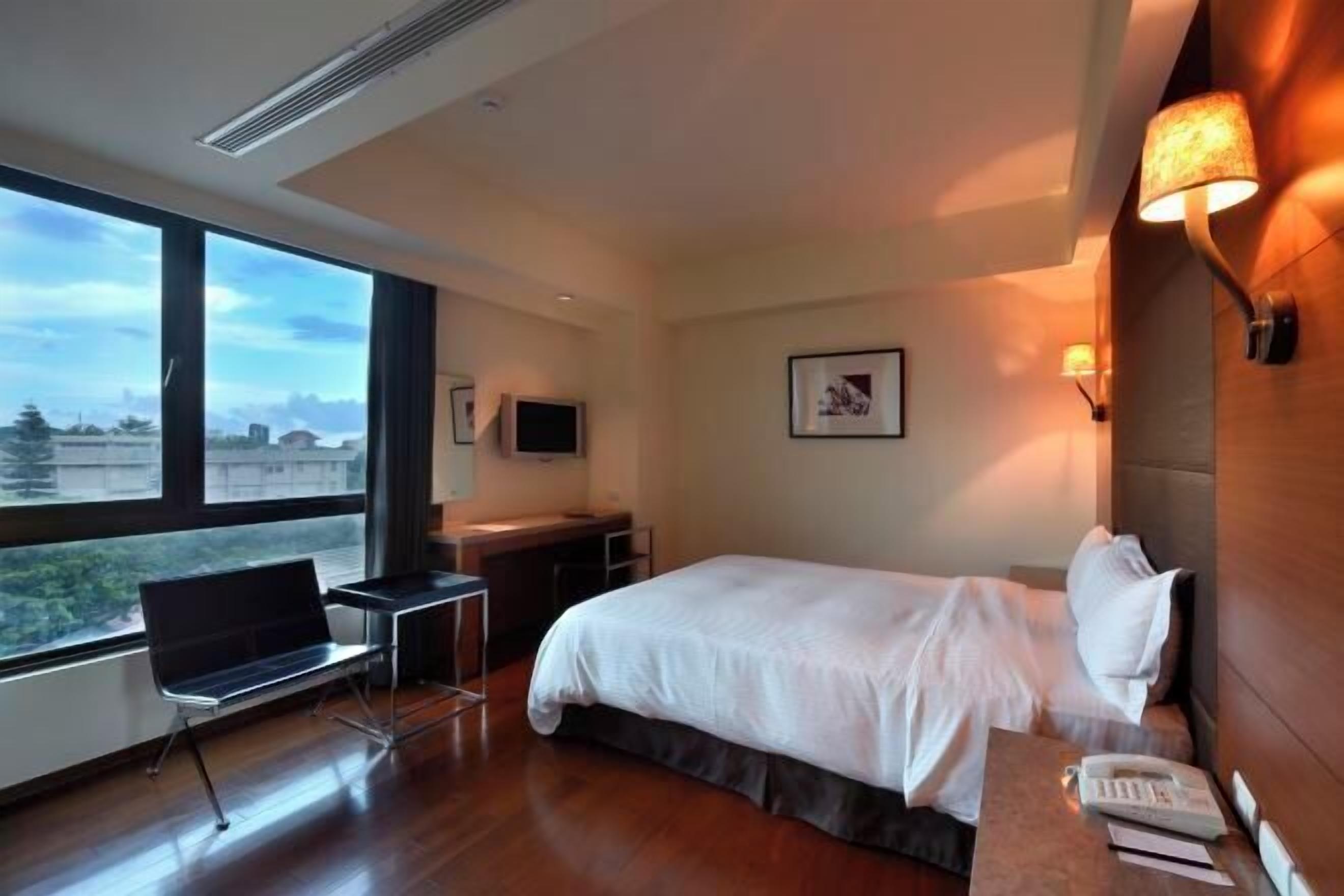 Minibar, Schreibtisch, Verdunkelungsvorhänge, kostenloses WLAN