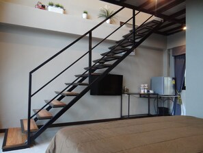 Family Room (Breakfast and Dinner Included) | 책상, 무료 WiFi