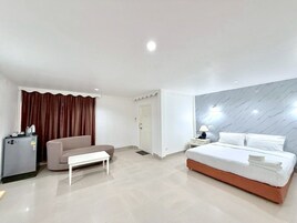 Suite | Escritorio y wifi gratis