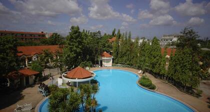 DadD Resort by Lopburi Inn Resort