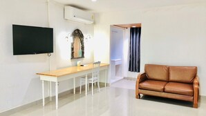 Suite | 起居區 | 電視
