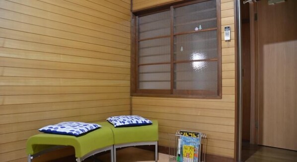 منطقة الجلوس في الردهة