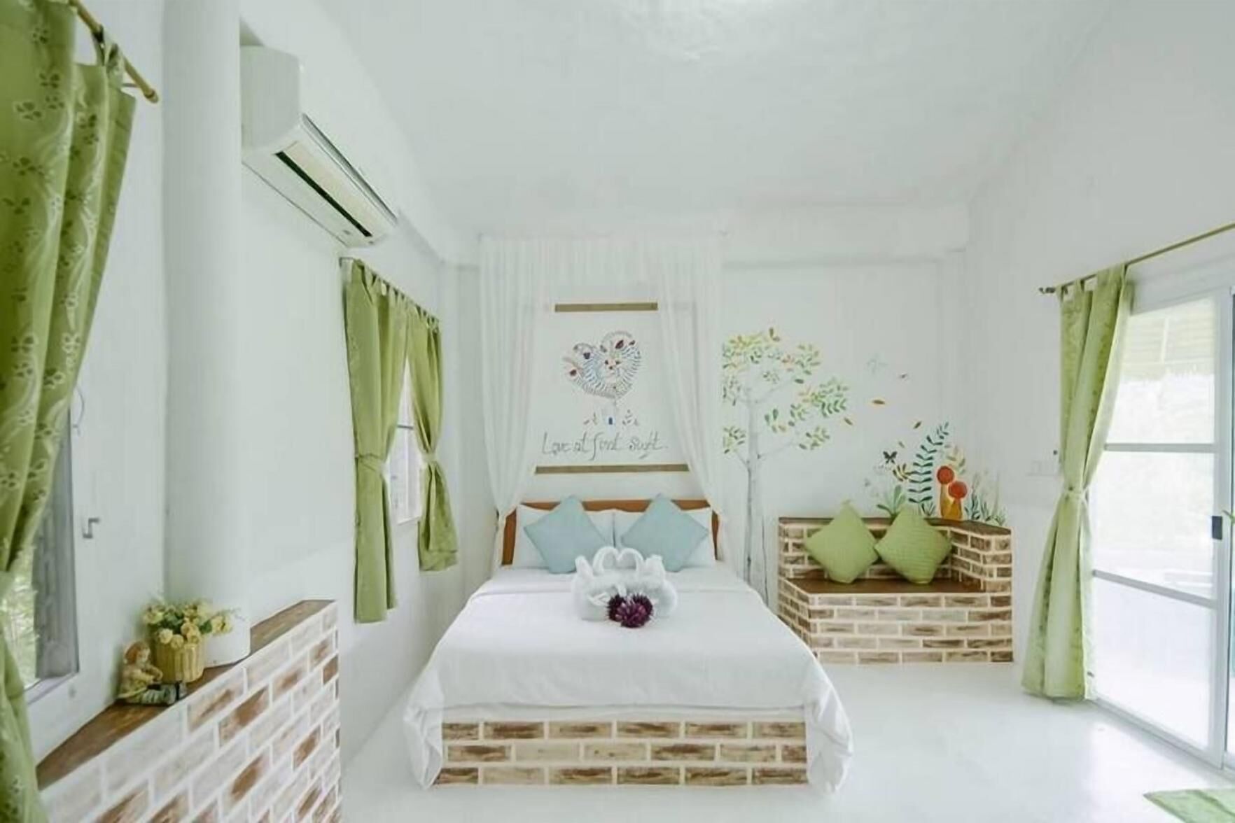 Free minibar, individually decorated, individually furnished