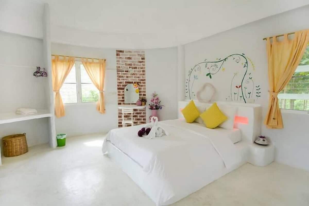 Free minibar, individually decorated, individually furnished