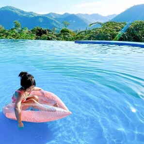 Outdoor pool - Khun Khao Tamnan Prai Resort (Ratchaburi)