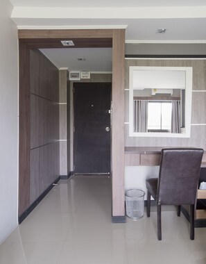 VIP Room | Minibar, free WiFi, bed sheets - Benjatara Boutique Place Resort (Lop Buri)