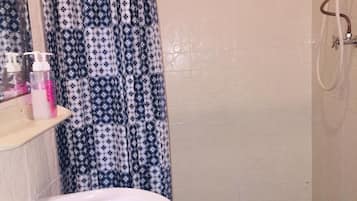 Shower, towels