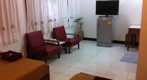 Standard Triple Room, Air Conditioned | Room amenity - Nett Hotel (Lop Buri)