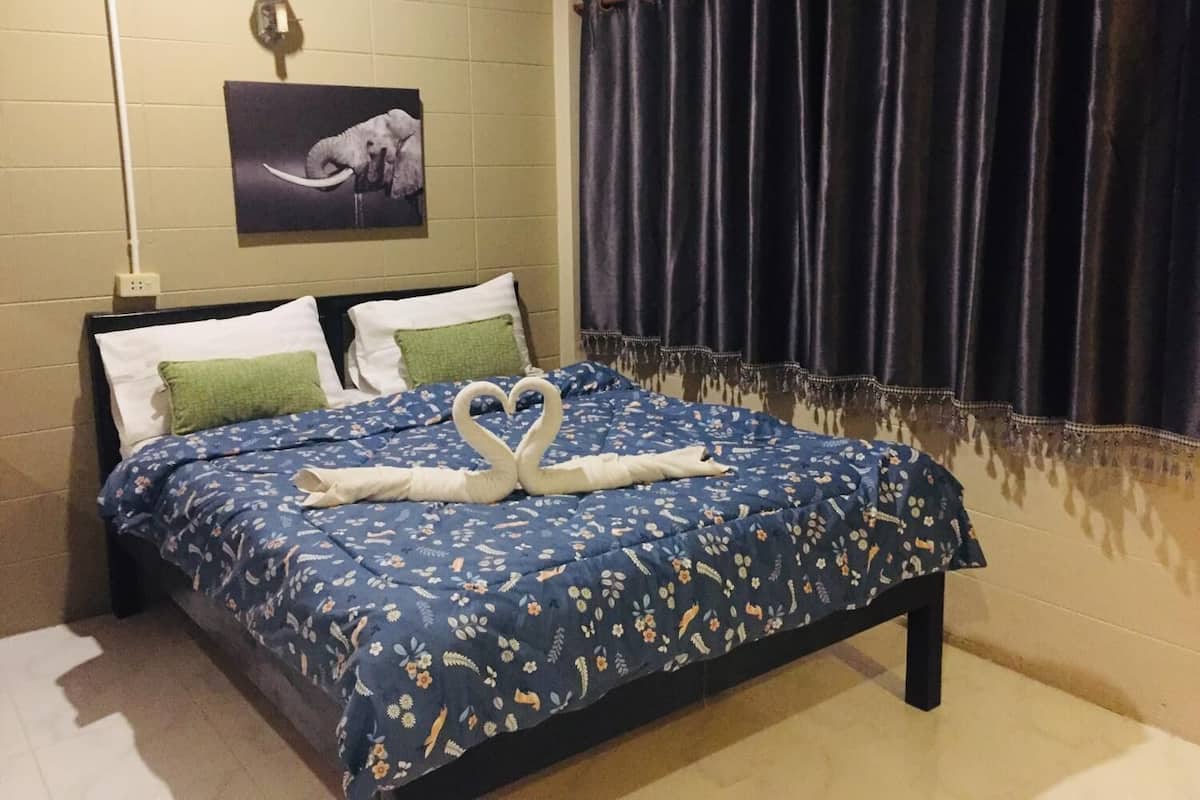 Standard Double Room, Air Conditioned | Desk, WiFi (free)