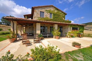 Front of property - Villa Cristiana (Proceno)