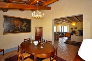 Villa, 4 Bedrooms | In-room dining - Villa Cristiana (Proceno)