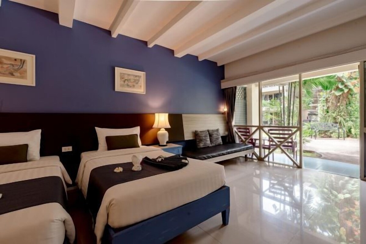 In-room safe, desk, blackout drapes, bed sheets