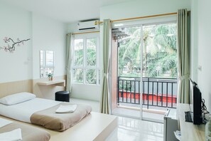 Twin Room | Desk, rollaway beds, free WiFi - Cheaper Room (Surat Thani)