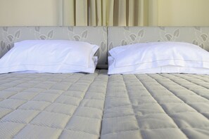 Panoramic Duplex | In-room safe, desk, free WiFi - Casa Isolani Santo Stefano (Bologna)