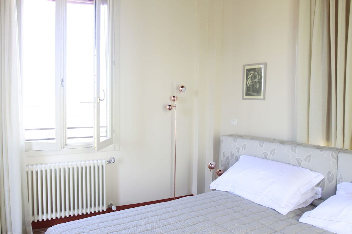 Panoramic Duplex | In-room safe, desk, free WiFi