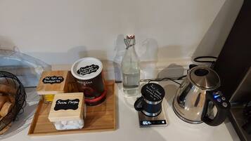 Dagelijks ontbijtbuffet (EUR 9.5 per persoon)