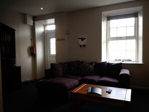 Living room - The River House Self Catering Apartment (Dungloe)