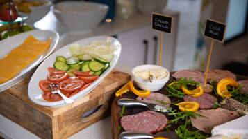 包含每日全套早餐