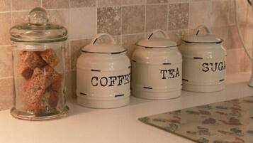 Family Cottage, 2 Bedrooms | Coffee and/or coffee maker