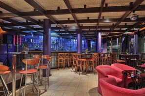 3 bars/lounges, poolside bar - Pirin Golf & Country Club Apartment Complex (Razlog)