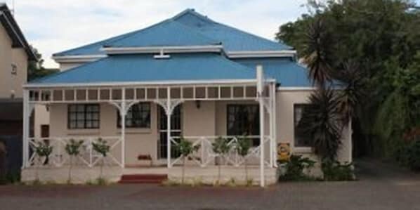 Mặt tiền nơi lưu trú