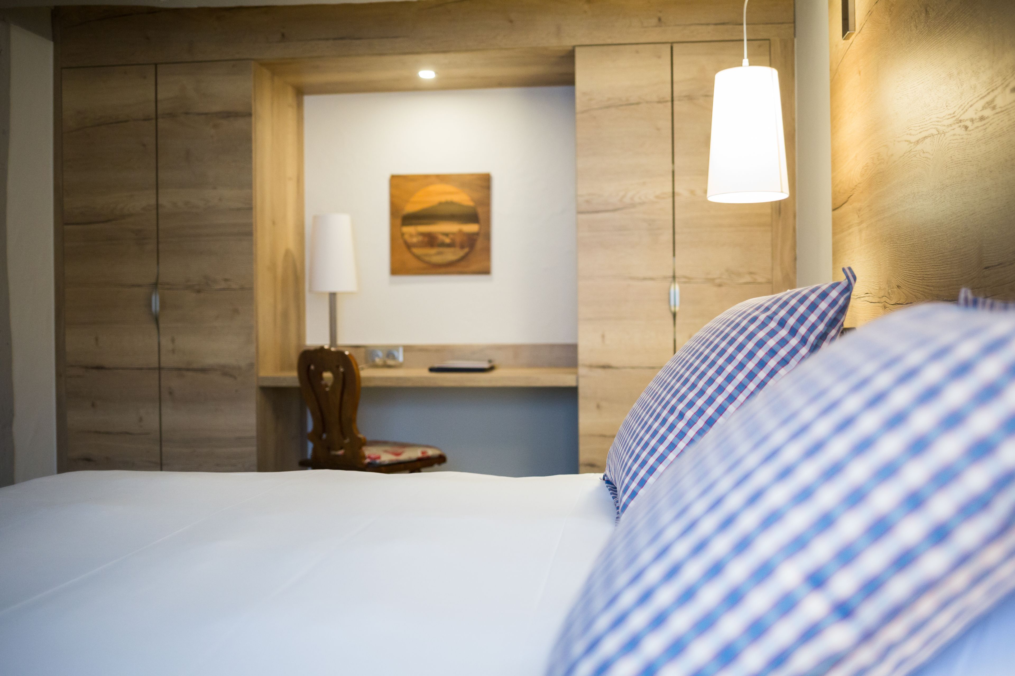 junior suite (winstub) | minibar, in-room safe, desk, soundproofing