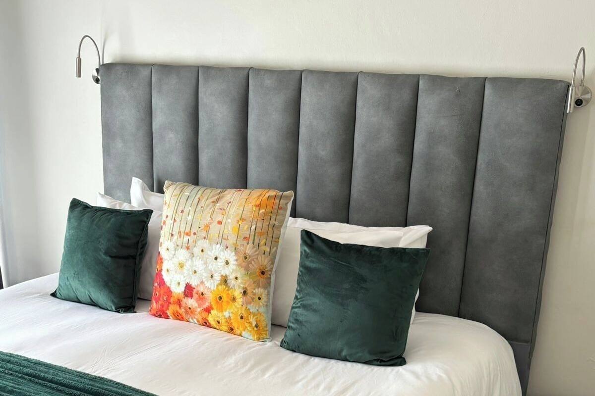 Room 4 | Wi-Fi gratuit, draps fournis