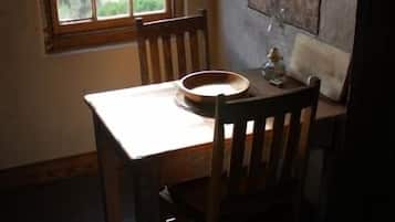 Essbereich im Zimmer