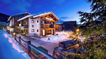Front of property – evening/night