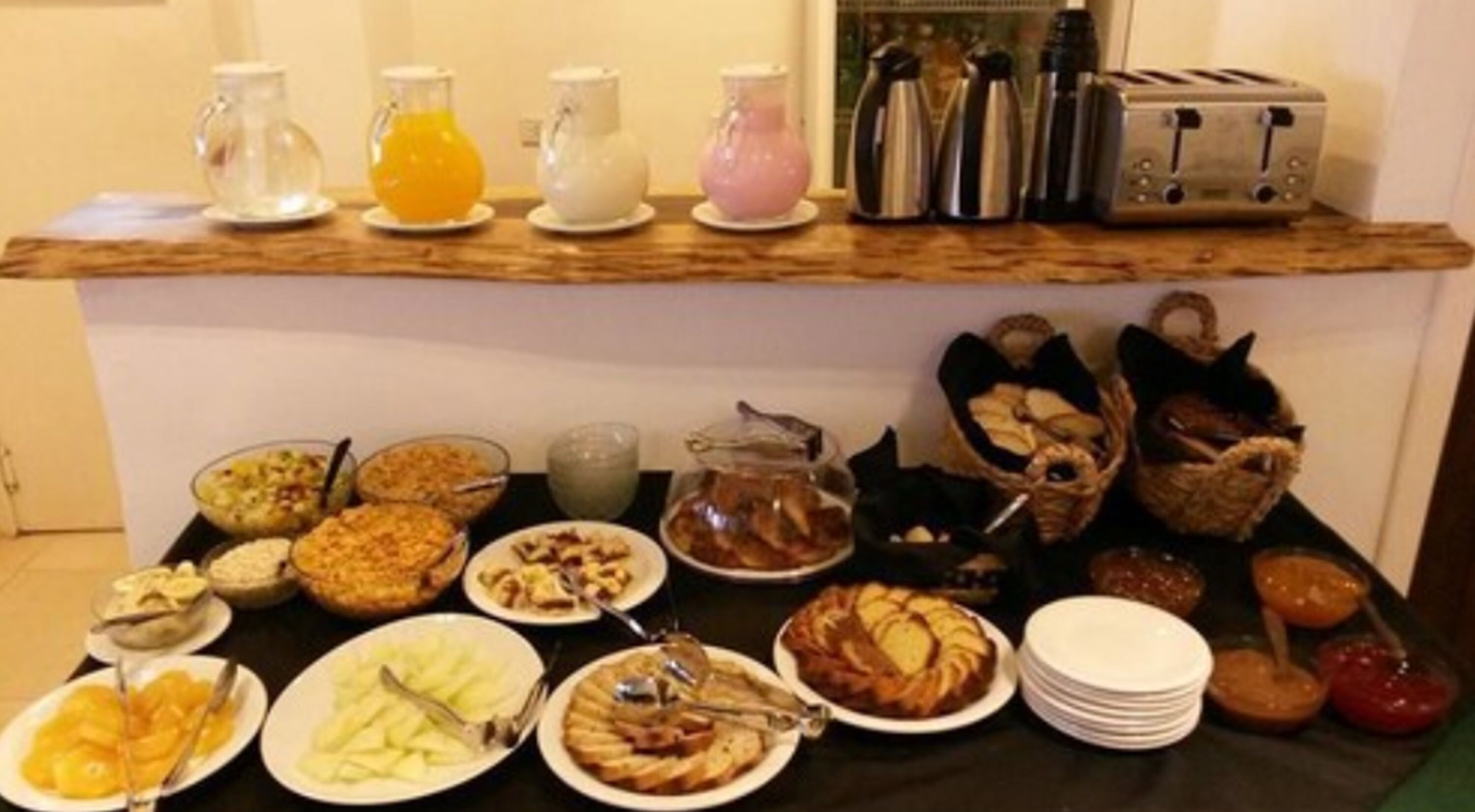 Desayuno continental incluido todos los días 