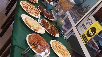 Free daily continental breakfast