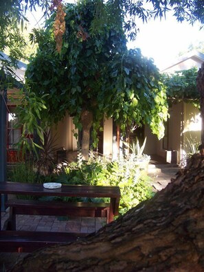 Breakfast and dinner served - La Paix Guest House (Beaufort West)