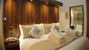 Majesty Luxury Suite With Balcony