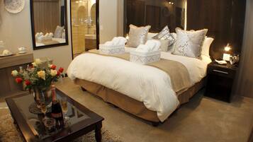 Royal - Second Floor Amazing Views | 1 bedroom, premium bedding, individually decorated