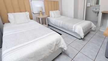 標準客房, 1 間臥室 (Side Twin Room) | 遮光窗簾/窗簾、熨斗/熨衫板、免費 Wi-Fi、床單