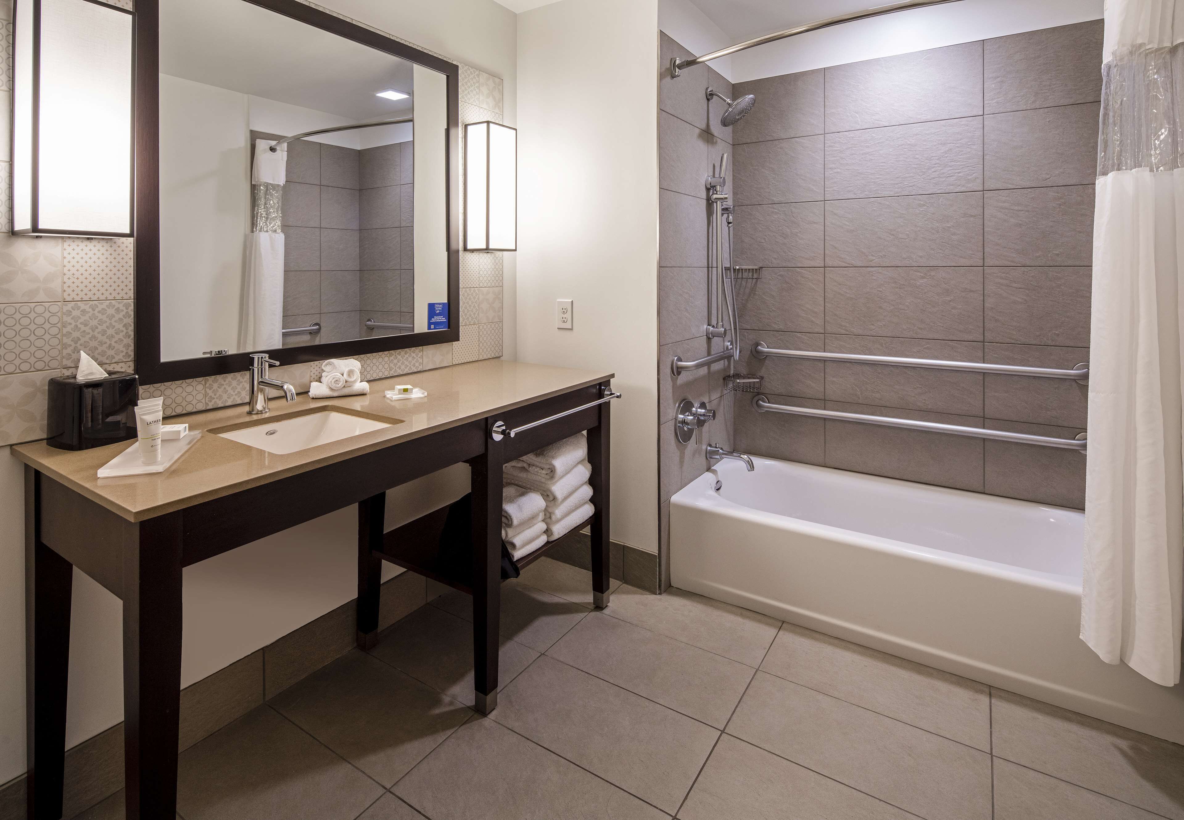 Photo - SunCoast Hotel Anaheim, Tapestry Collection by Hilton