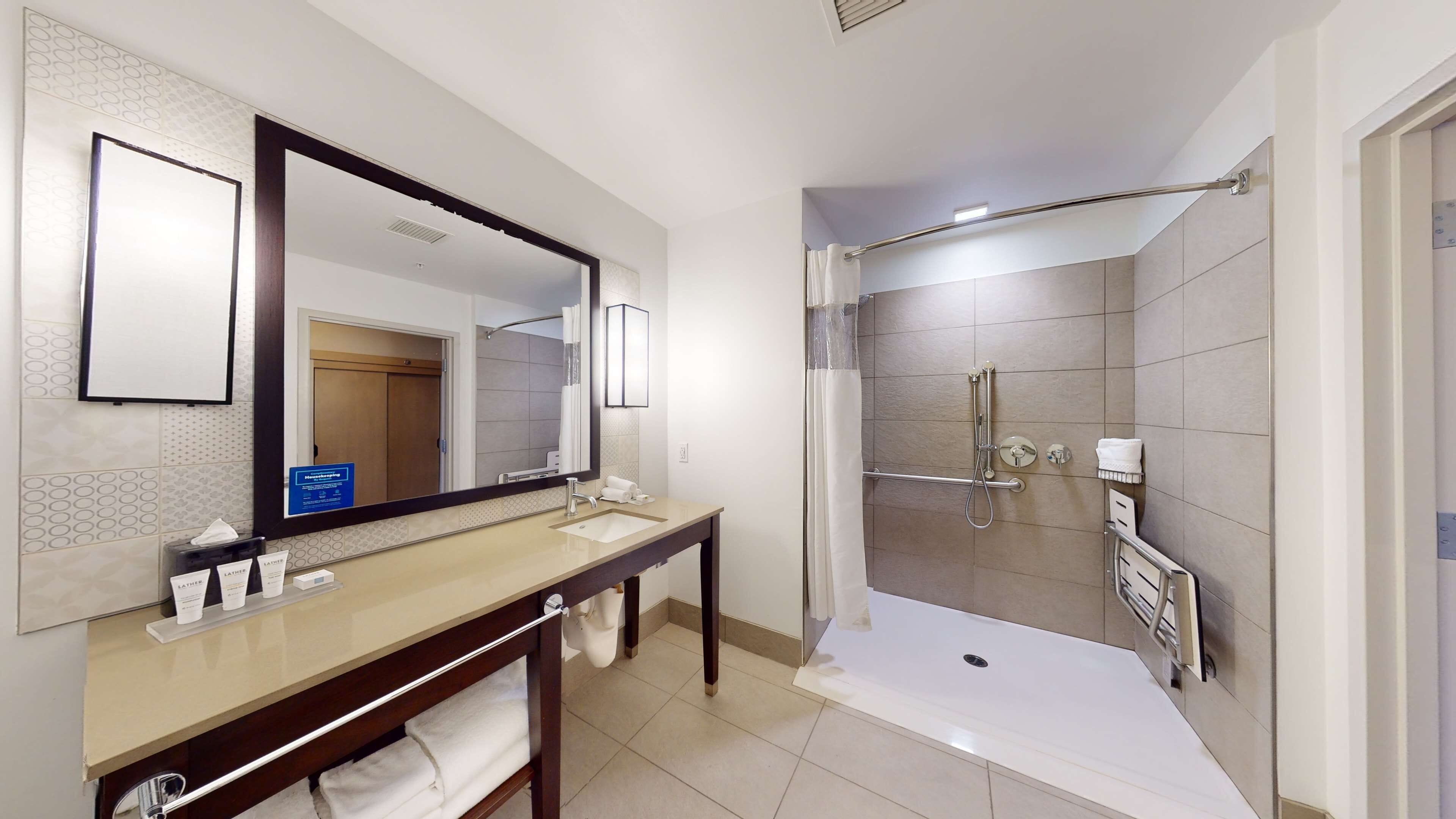 Photo - SunCoast Hotel Anaheim, Tapestry Collection by Hilton