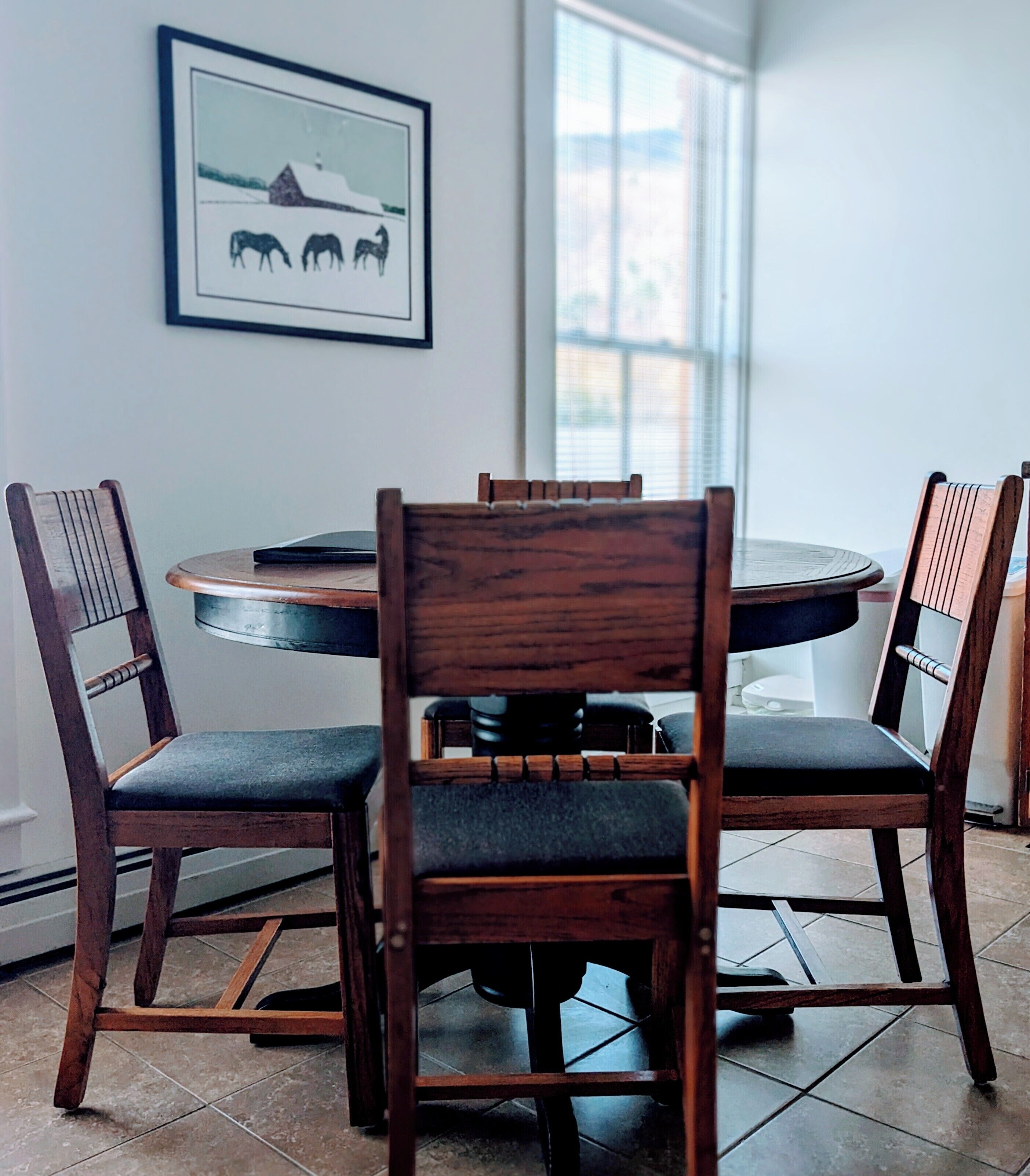 deerleap suite | private kitchen | fridge, microwave, coffee/tea maker, electric kettle