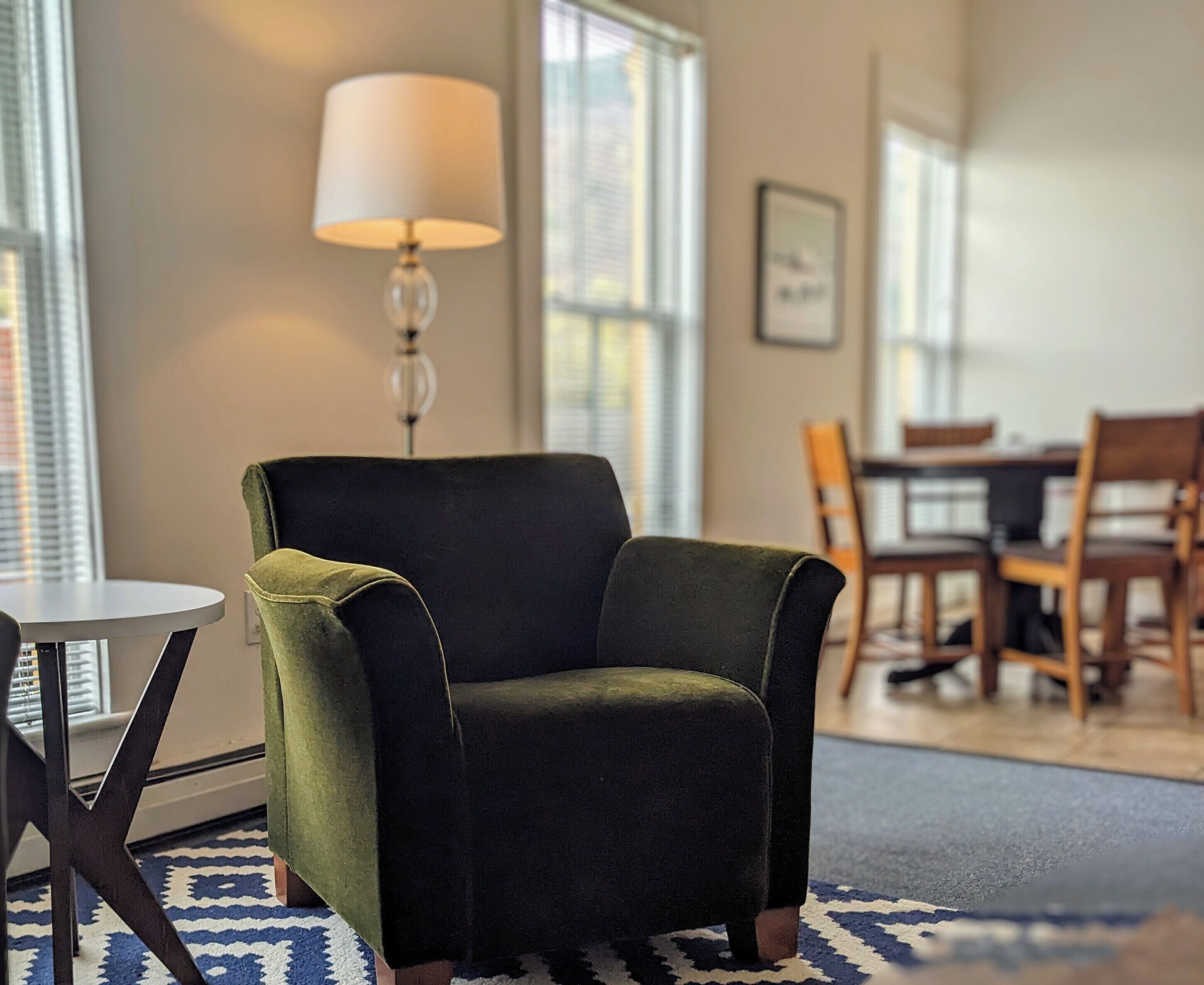 Deerleap Suite | Living area | 48-inch flat-screen TV with digital channels, Hulu, pay films