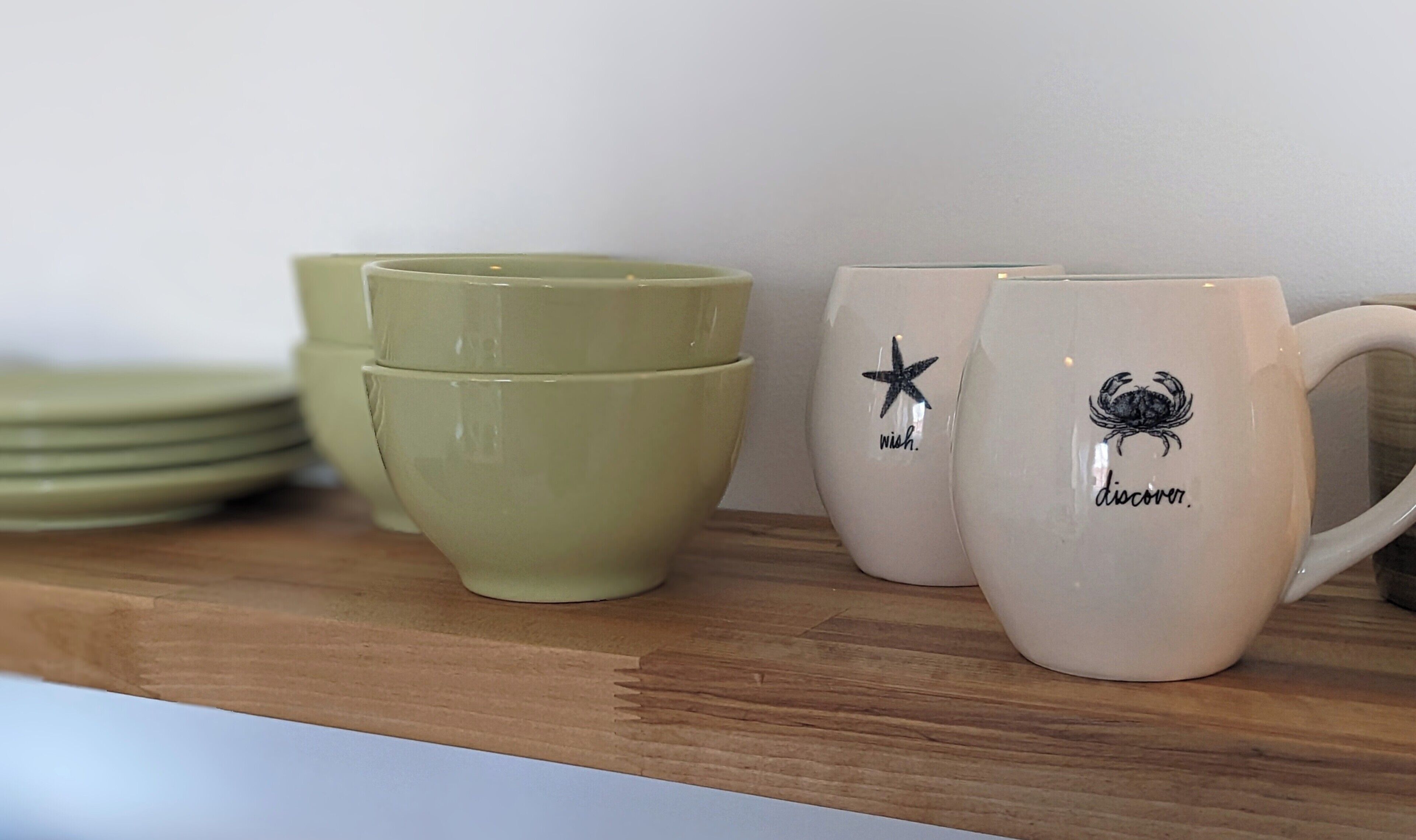 bartlett falls suite | private kitchen | fridge, microwave, coffee/tea maker, electric kettle