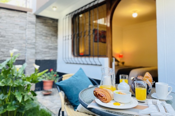 Superior Apartment, 2 Bedrooms, Kitchenette (Living Room) | Terrace/patio